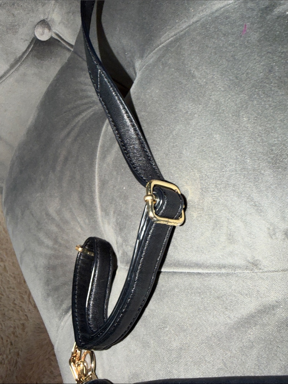 Tory Burch Black Leather Bag with Gold Chain - Picture 4 of 13